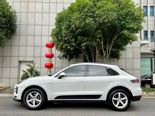 Porsche Macan 2020