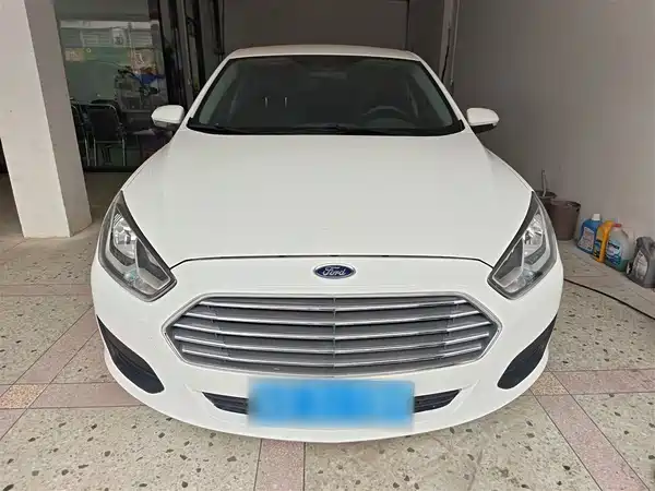 Ford Escort 2019