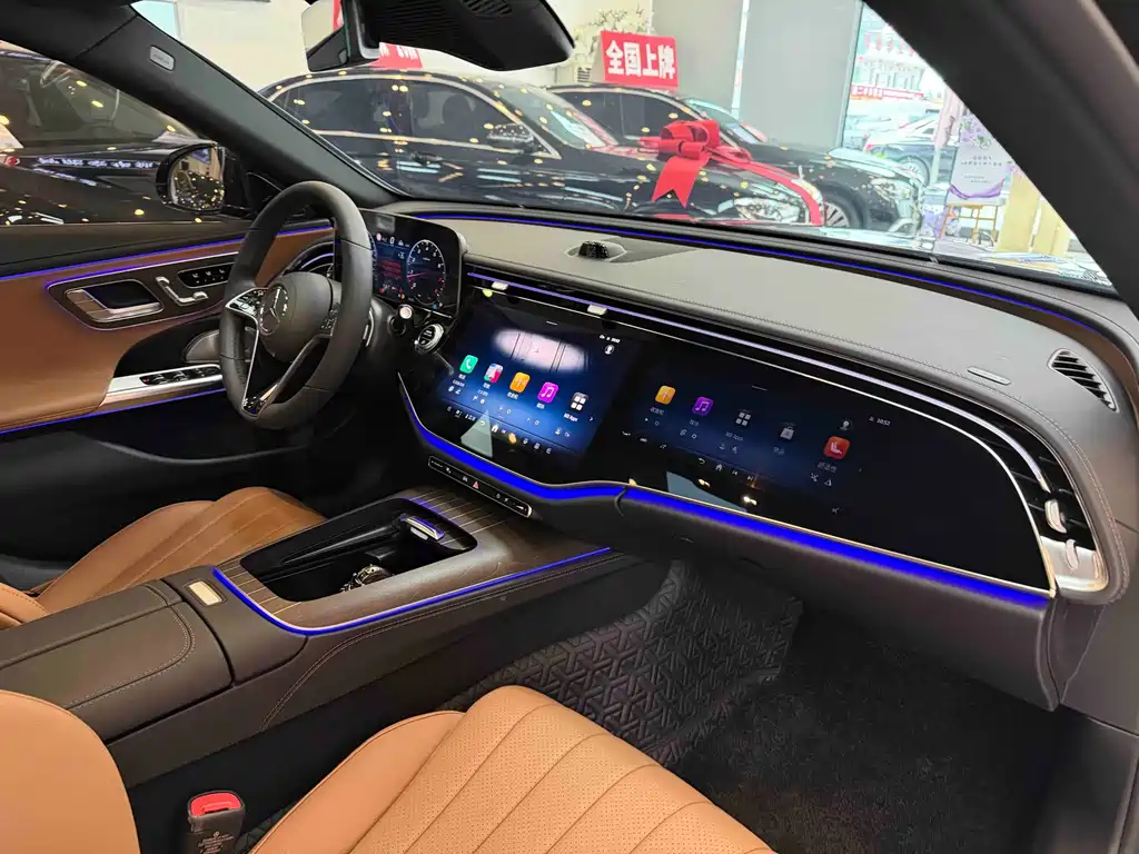 Mercedes-Benz E-Class 2025 — фото 15