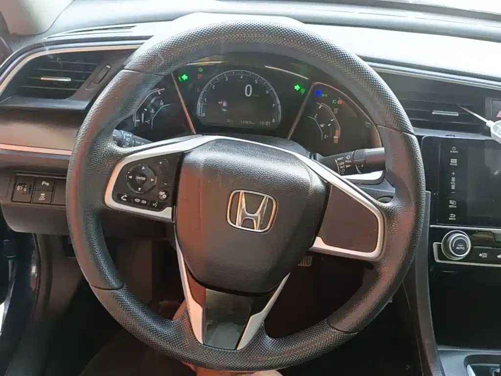 Honda Civic 2019 — фото 11
