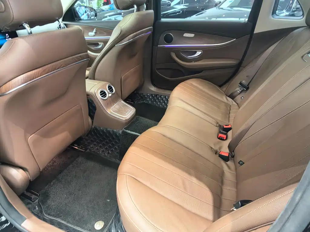 Mercedes-Benz E-Class 2023