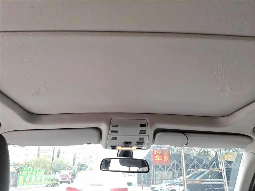BMW X1 2014 — фото 18