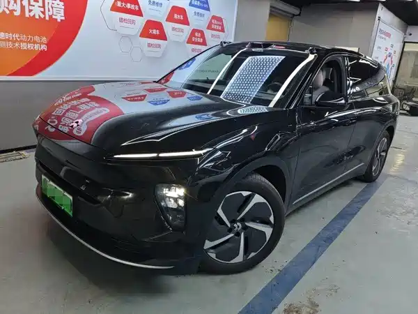 NIO ES8 2023