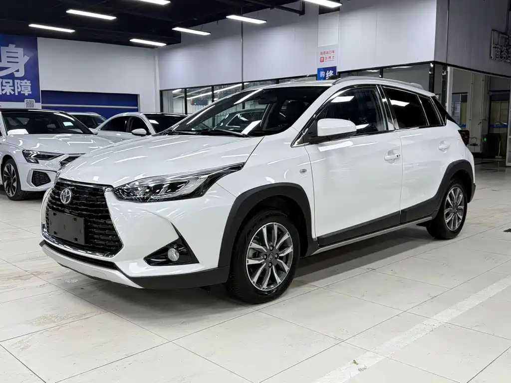 Toyota Yaris L 2021