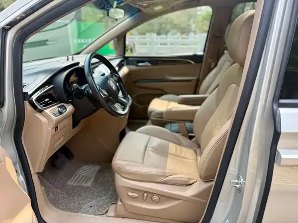Buick GL8 2018