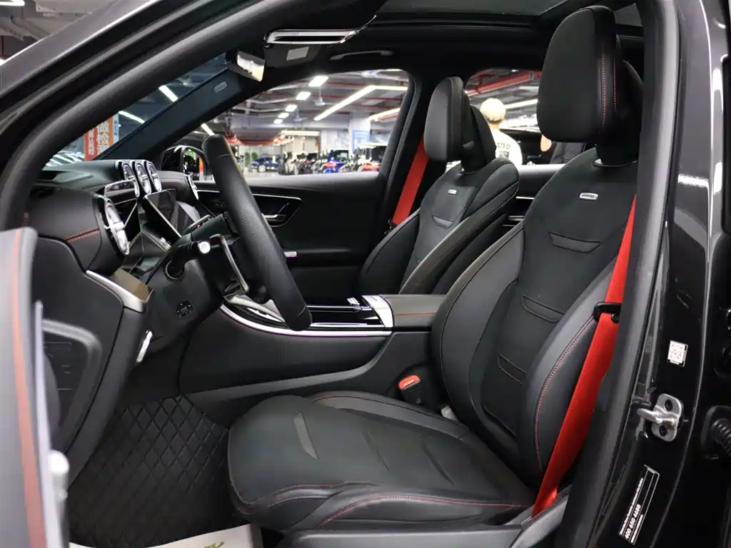 Mercedes-Benz GLC AMG 2025 — фото 10
