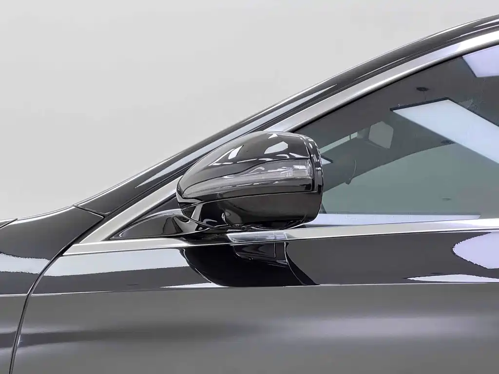 Mercedes-Benz E-Class 2022 — фото 6