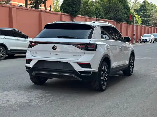 Volkswagen T-Roc 2023