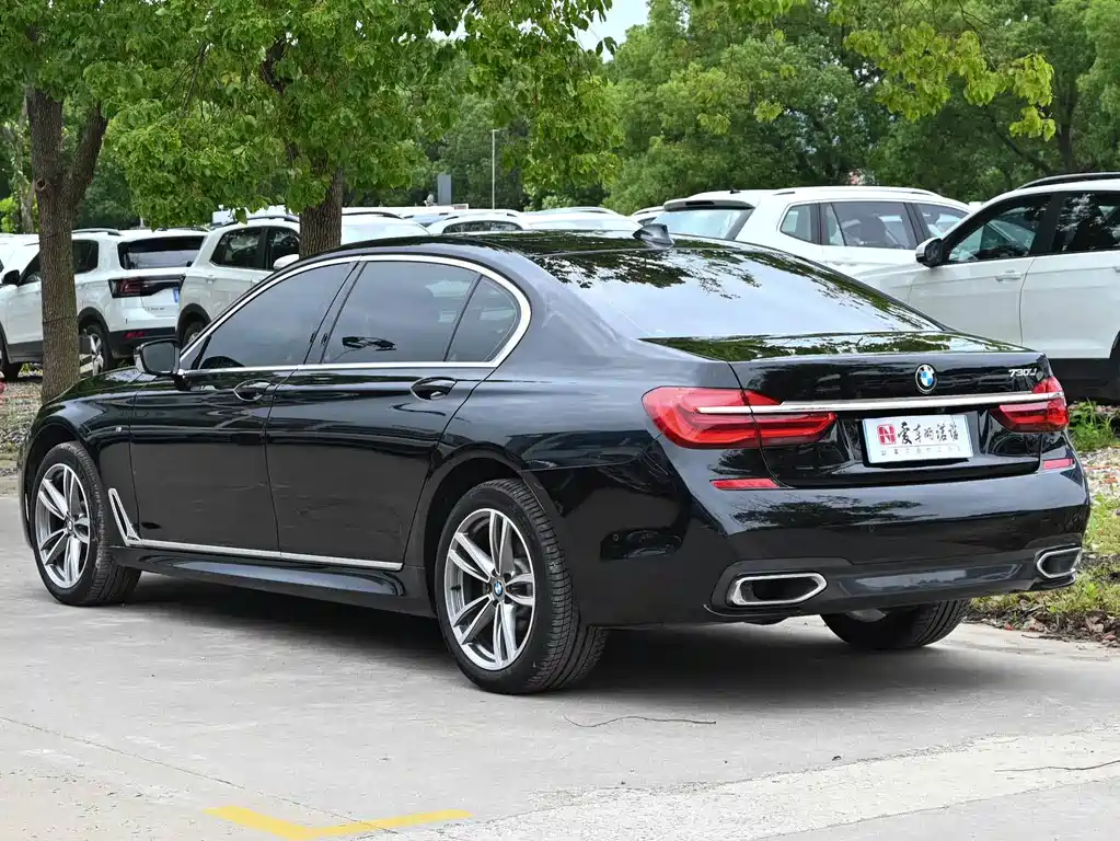 BMW 7 Series 2018 — фото 3