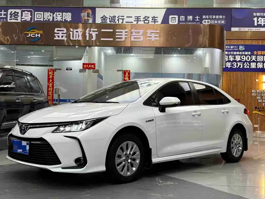 Toyota Corolla 2023 — фото 5