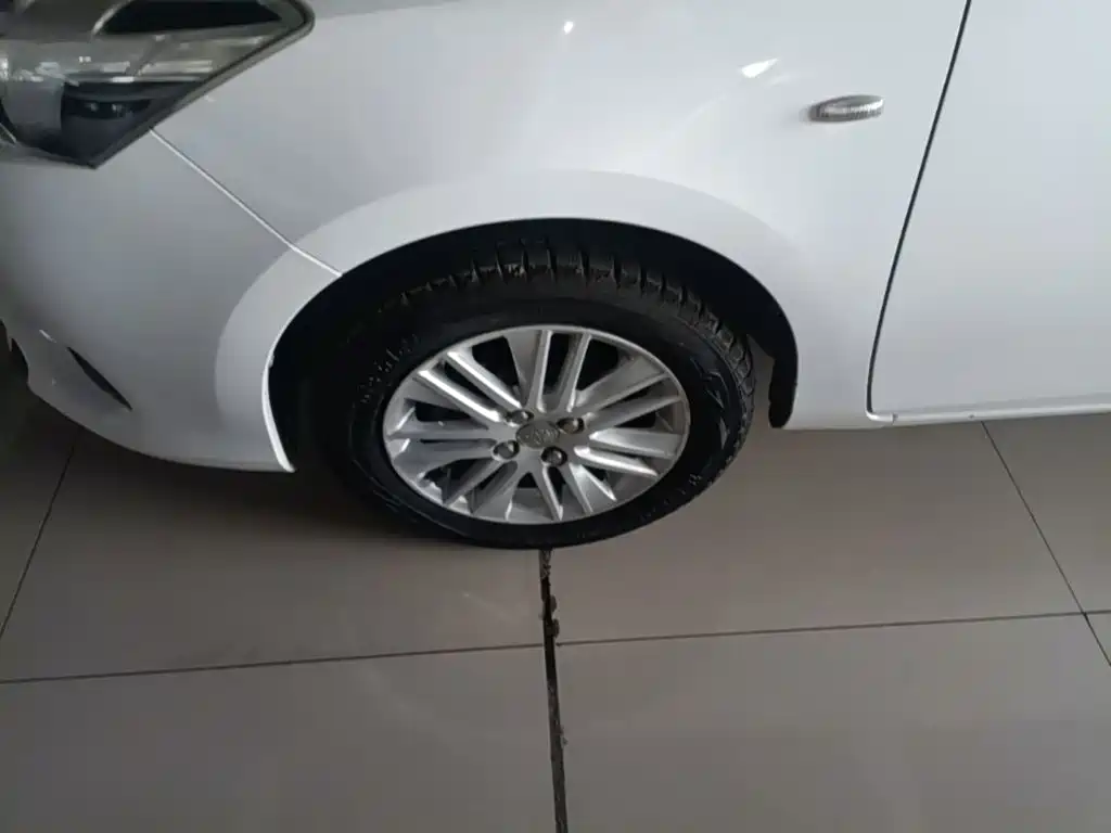 Toyota Vios 2016 — фото 23