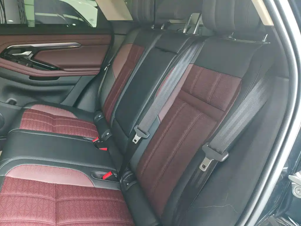 Land Rover Range Rover Evoque 2022 — фото 13