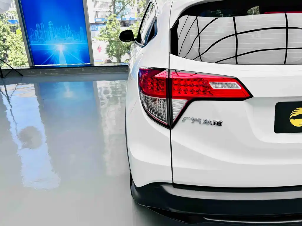 Honda Vezel 2022 — фото 10