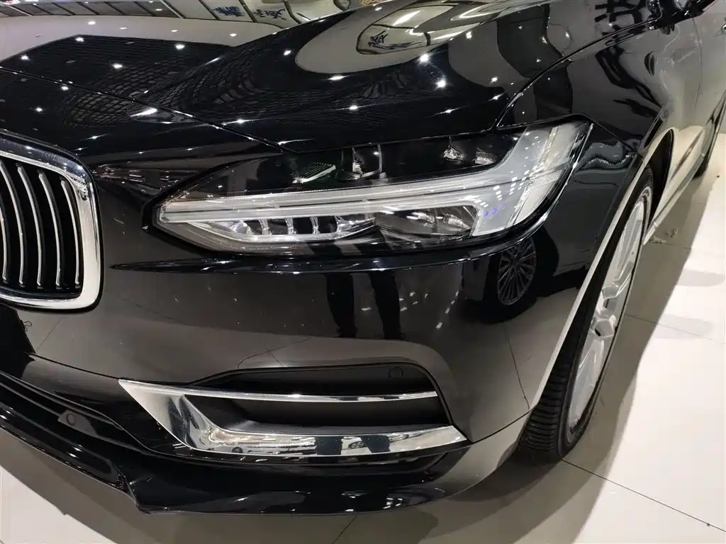 Volvo S90 2020 — фото 15