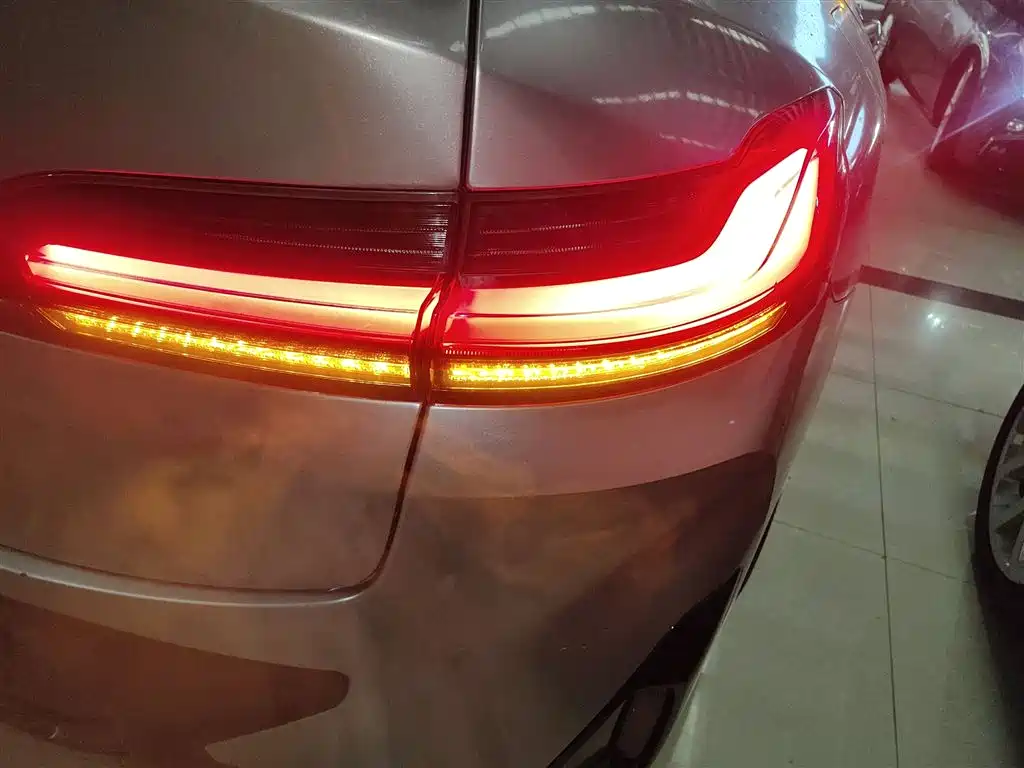 BMW X4 2023 — фото 8