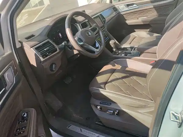 Volkswagen Viloran 2020