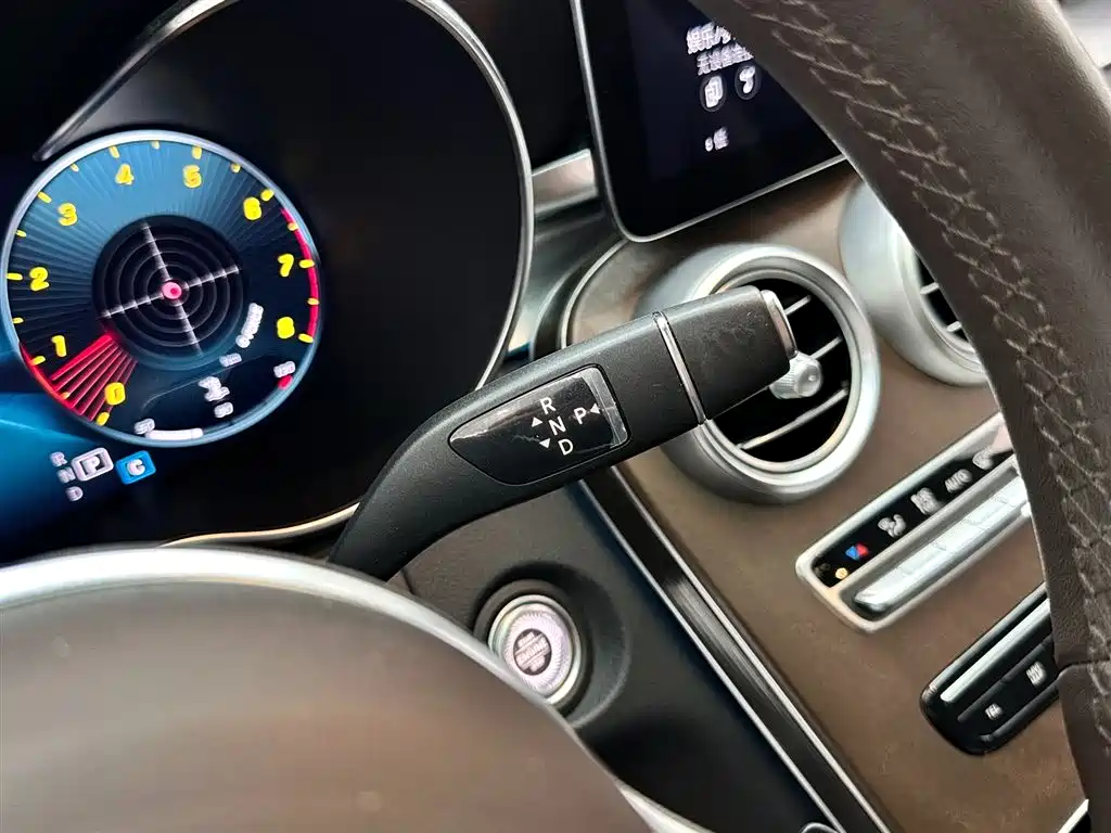 Mercedes-Benz GLC 2022 — фото 18