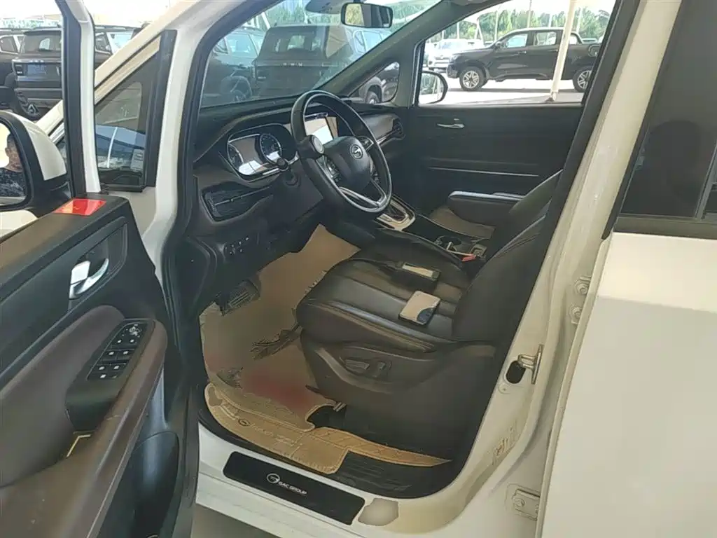 GAC Motor Trumpchi M6 2020 — фото 16