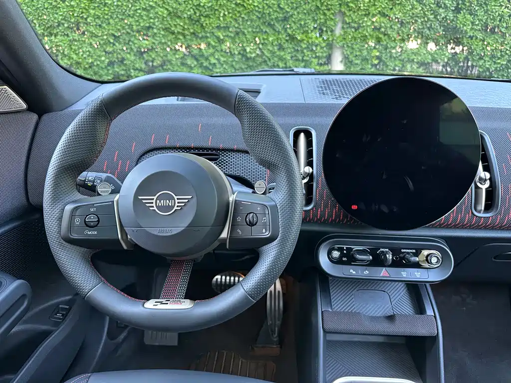 MINI JCW COUNTRYMAN 2025 — фото 12