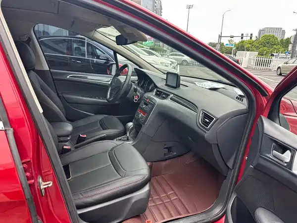 Peugeot 308 2016