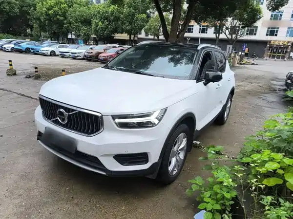Volvo XC40 2022