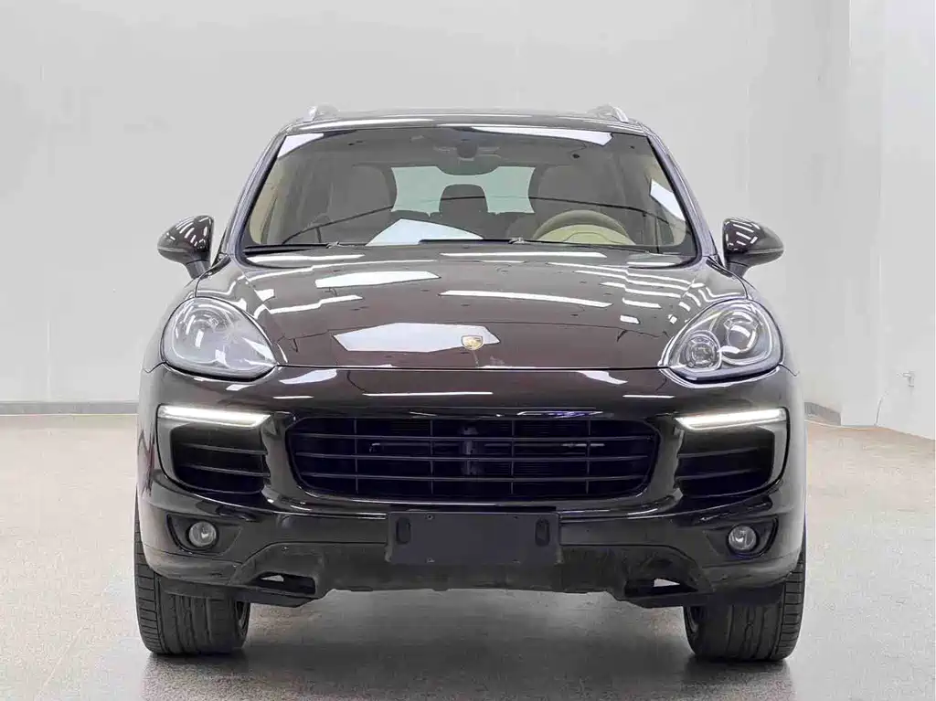 Porsche Cayenne 2015 — фото 2