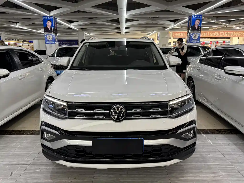 Volkswagen T-Cross 2021 — фото 2