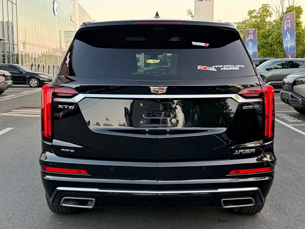 Cadillac XT6 2021 — фото 19