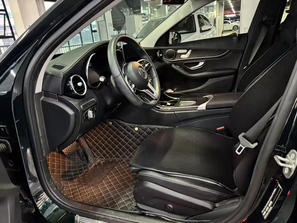Mercedes-Benz C-Class 2019 — фото 6