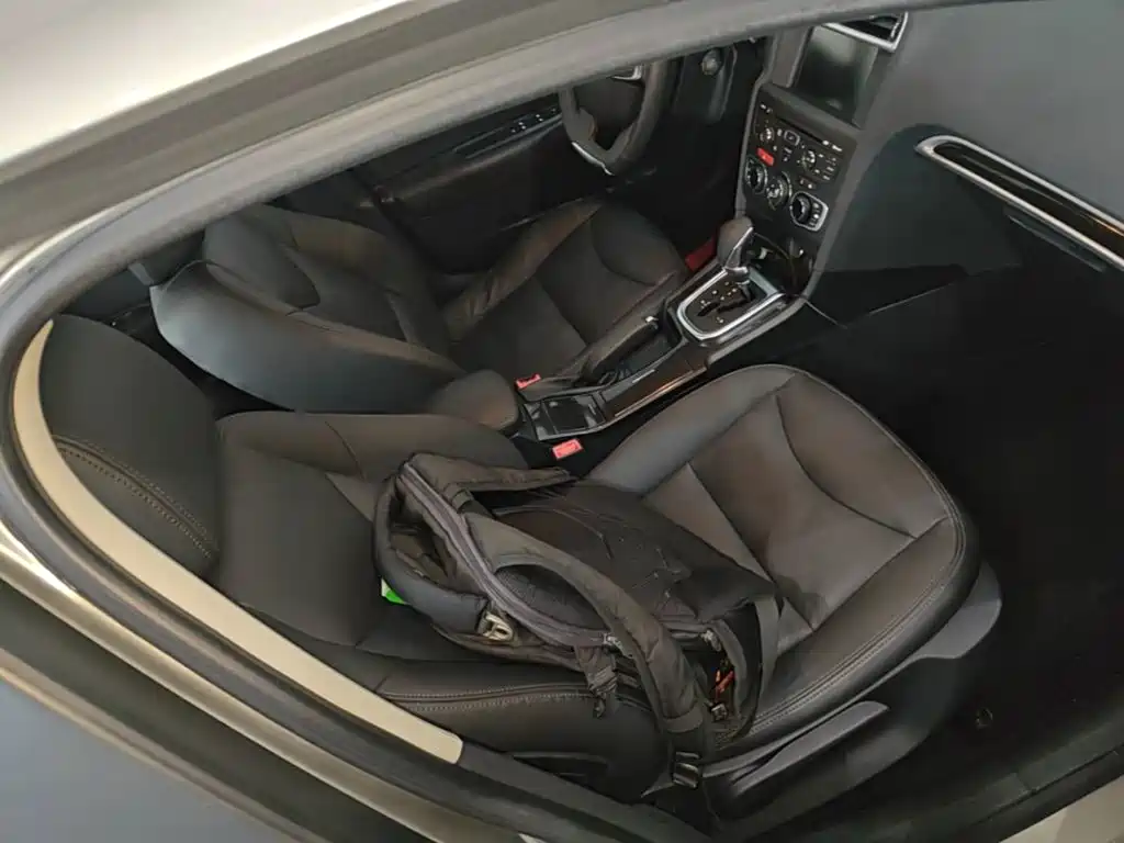 Citroën C4L 2015 — фото 25