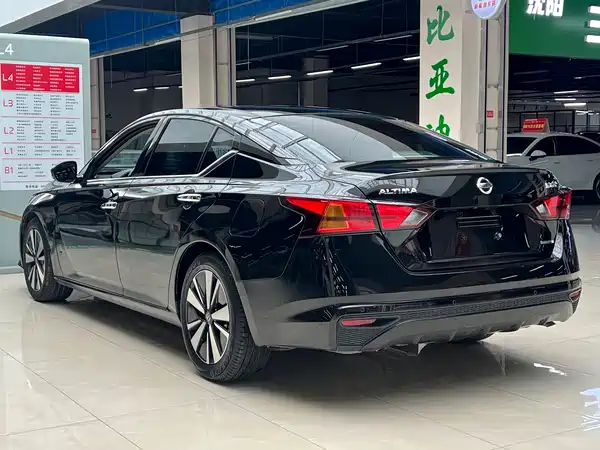 Nissan Teana 2020
