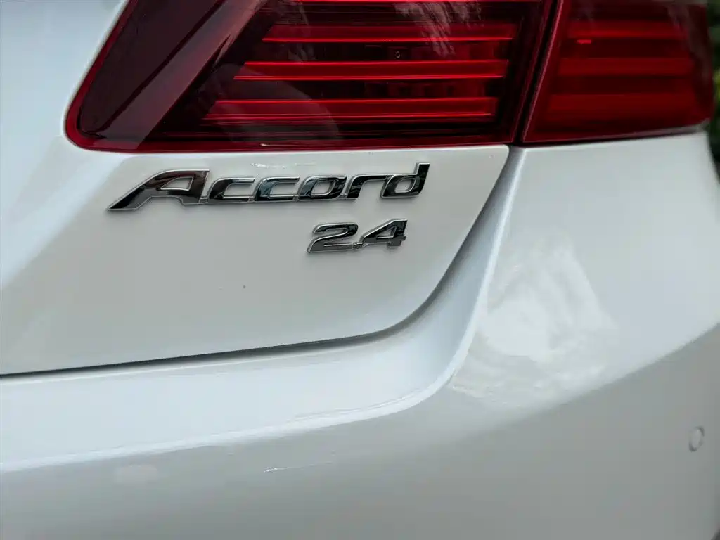 Honda Accord 2017 — фото 15