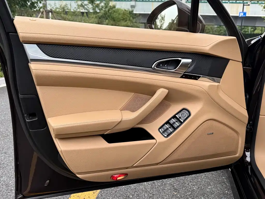 Porsche Panamera 2015 — фото 12