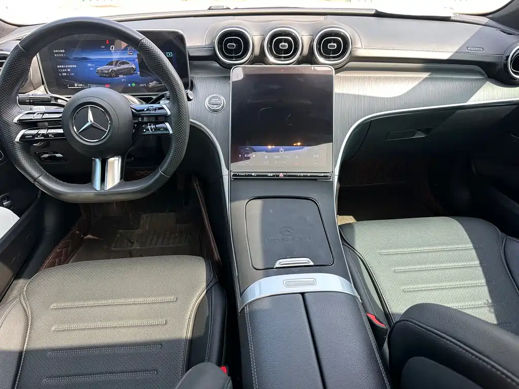 Mercedes-Benz C-Class 2023 — фото 8
