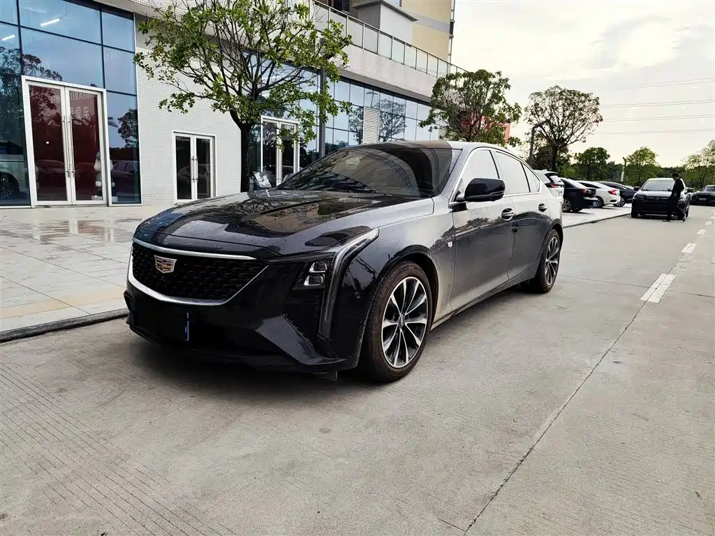 Cadillac CT5 2025 — фото 1