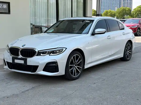 BMW 3 Series 2022