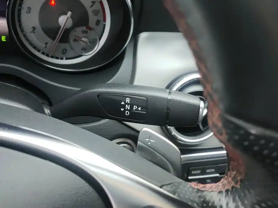Mercedes-Benz CLA 2015 — фото 16