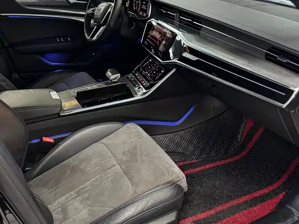 Audi A6L 2020