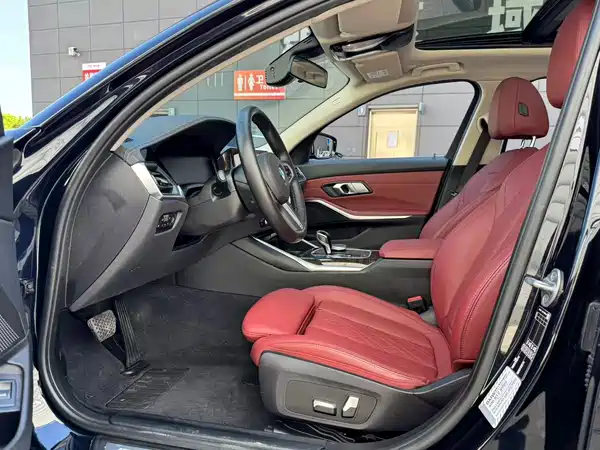 BMW 3 Series 2021