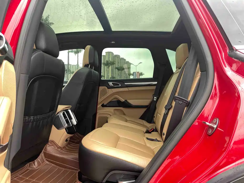 Porsche Cayenne 2016 — фото 10