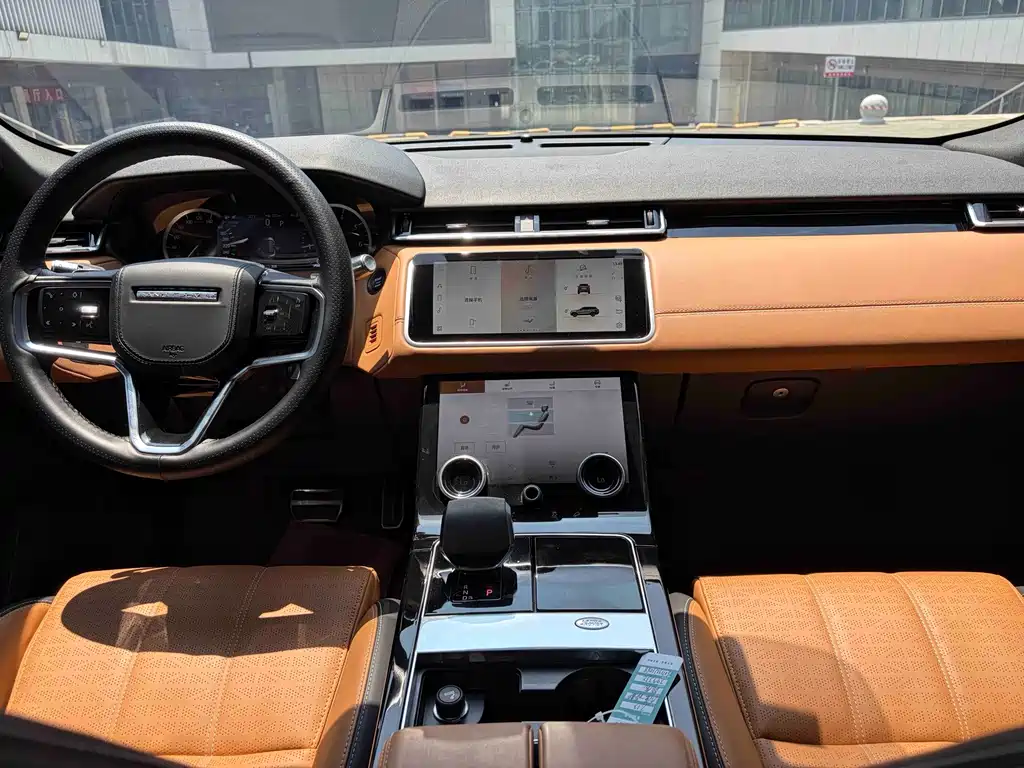 Land Rover Range Rover Velar 2022 — фото 13