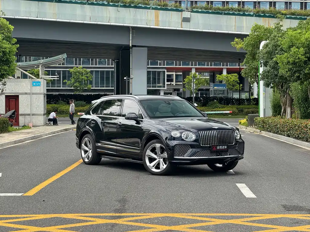 Bentley Bentayga 2024