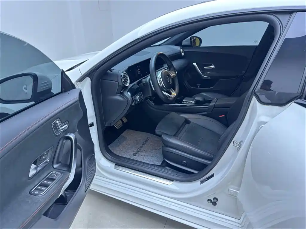 Mercedes-Benz CLA 2022 — фото 7