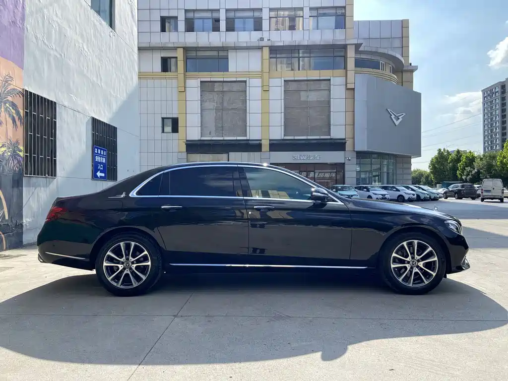 Mercedes-Benz E-Class 2018 — фото 6