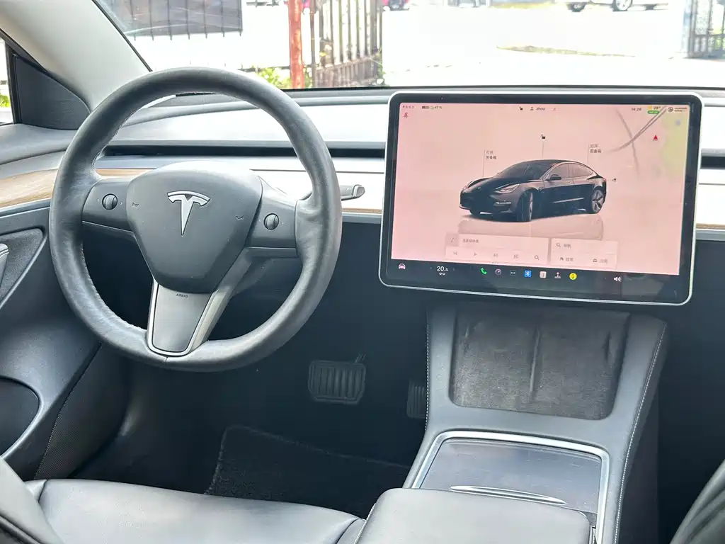 Tesla Model 3 2022 — фото 9