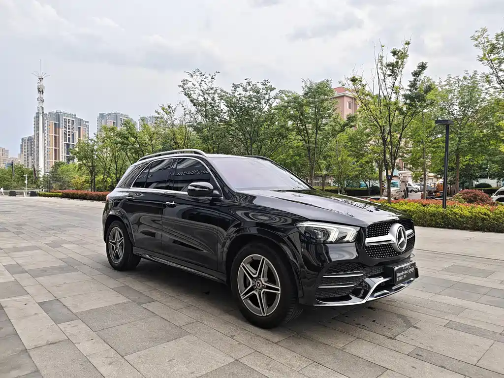 Mercedes-Benz GLE 2023 — фото 3