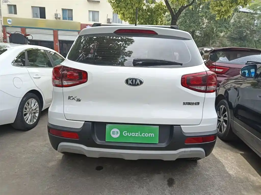 Kia KX3 2016 — фото 6