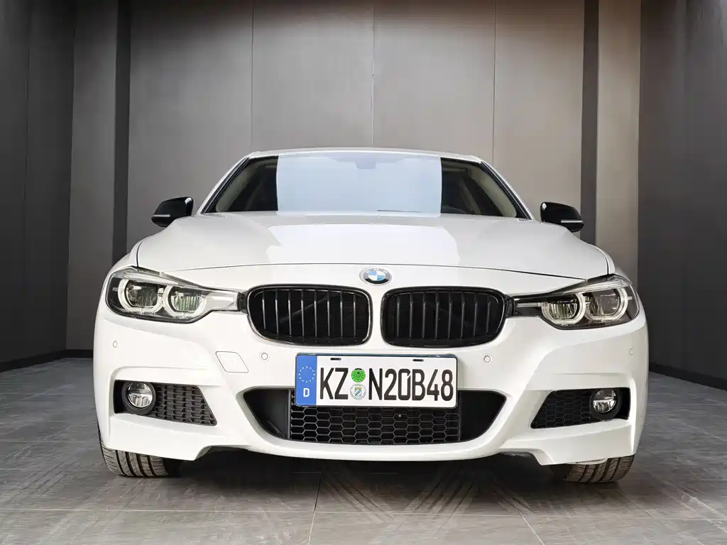 BMW 3 Series 2018 — фото 3