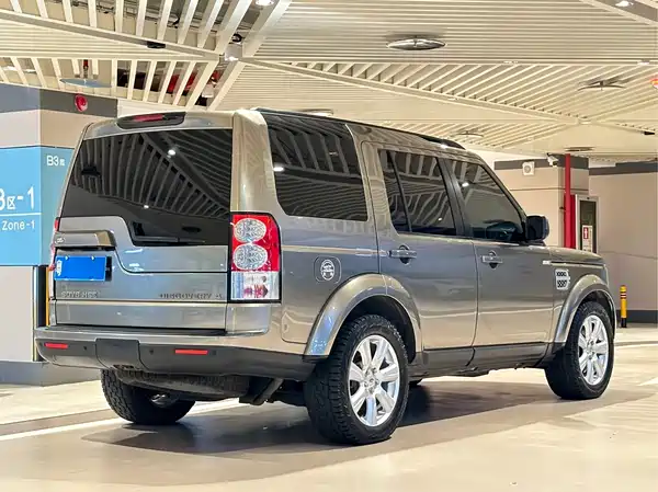 Land Rover Discovery 2013
