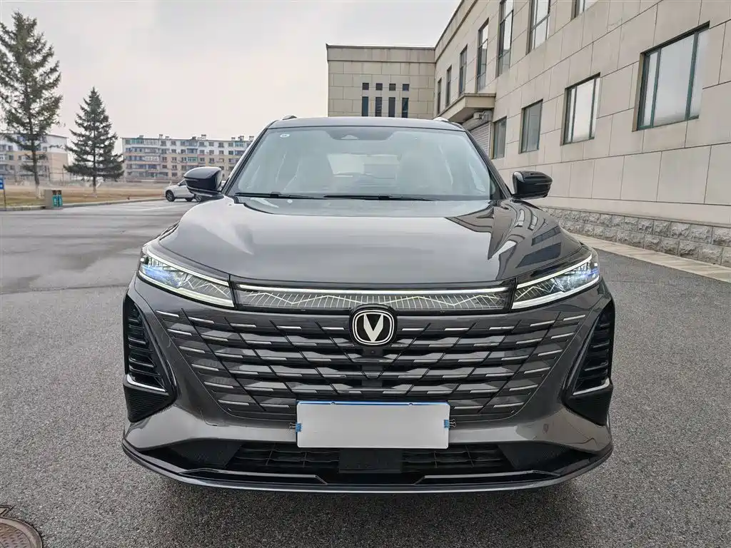 Changan CS75 PLUS 2025 — фото 6